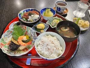 古陶 珈琲 彩食 ばく