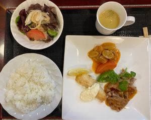 食事とお酒 ファルコン