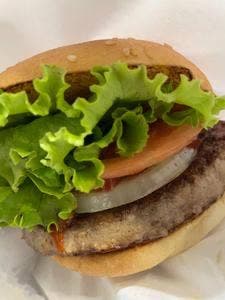 フレッシュネスバーガー 新宿3丁目店