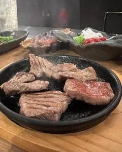 創作鉄板ダイニングLEEDS