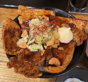 伝説のすた丼屋 野猿街道店