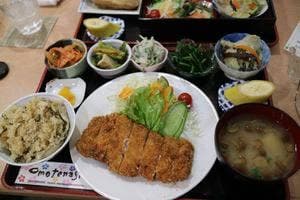 コーヒー＆ランチ 琥珀