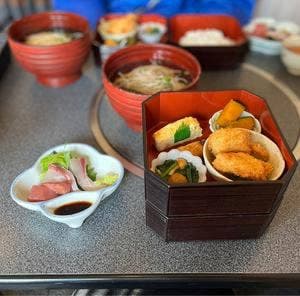 日本料理 淡路