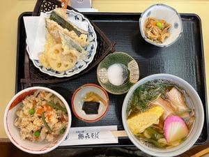 鶴喜そば 唐崎店
