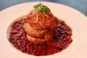 肉割烹 門