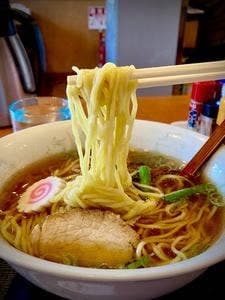 中華料理 日本そば 宝来