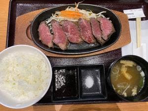 肉処 壱丁田 三芳店