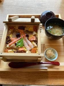 いざさ ゐざさ東大寺門前 夢風ひろば店