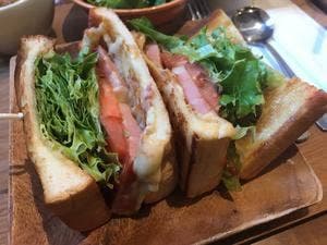 Bakery Cafe & Salon HAND³