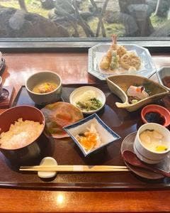 料亭 美登利