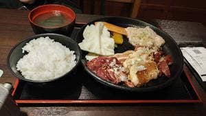 岩見沢精肉卸直営 牛乃家 美原店
