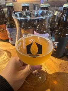 ハニービール専門ブルワリー HONEYCOMB&HOPWORKS