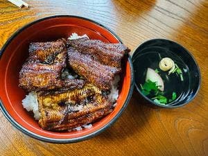 桝八川魚商店