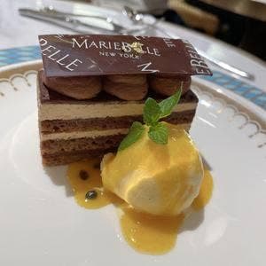 Mariebelle the Lounge