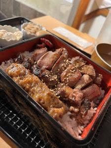 もつ焼 豚一