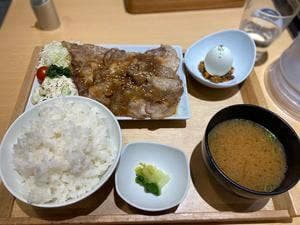 豚ステーキ専門店 B 岡山店