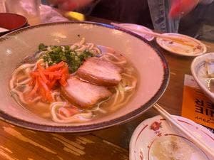 沖縄食市 RAYARD MIYASHITA PARK