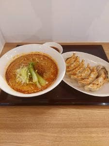 ぎょうざの萬代