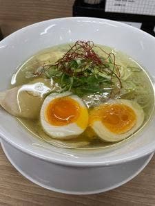 魔界系ラーメン 三冠馬