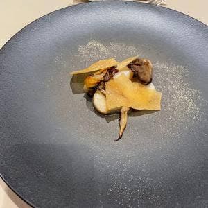 ブラッスリーローリエ