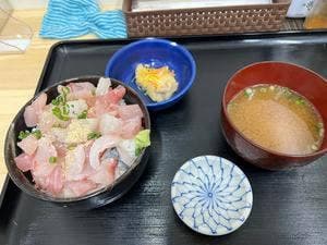 魚辰食堂