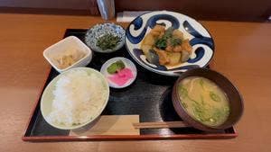 一膳飯屋 en