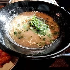 日本酒と焼肉 吉岡太一