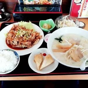 中華料理 楽盛 平田店