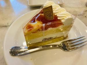 カフェスイーツ ムッシュマキノ