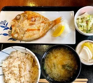 魚と味噌と日本酒 こころむすび