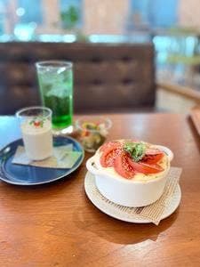 Cafe & Bar BLANCHE