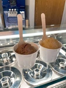 Gelato&softcream stand io