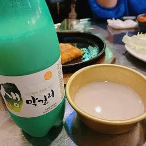 298円均一韓国酒場 韓無量 小田原店