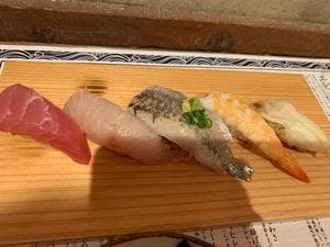 魚寿司公設市場総本店離れ