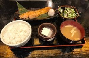 上野アメ横のひもの屋