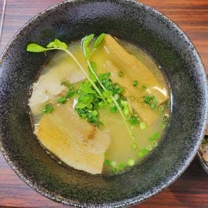 塩ラーメン専門店 汐〇