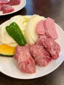 焼肉味園 江坂駅前店