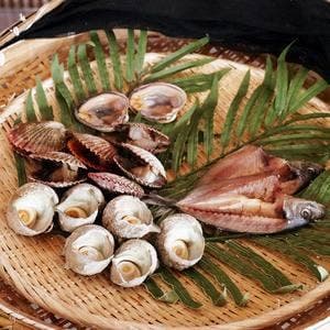 海女小屋はちまんかまど