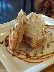 TOM's CAFE