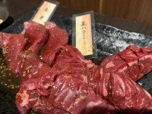炭火焼肉 十座