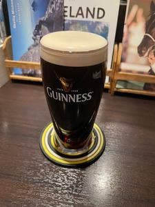 THE CURRAGH IRISHPUB