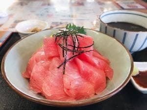 名護漁港 水産物直売所