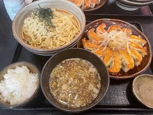 中華ファミリーレストラン五味八珍 御油店