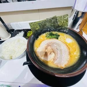 横浜家系ラーメン 天神家