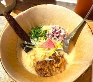 貝出汁沖縄そばキセキ.