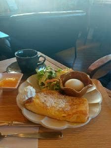 Tome's Cafe