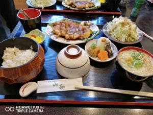 とろろめし山和