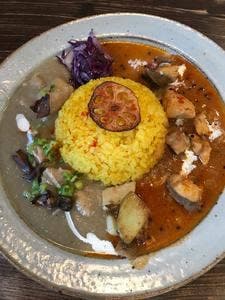 スパイスカレー 旅人の木