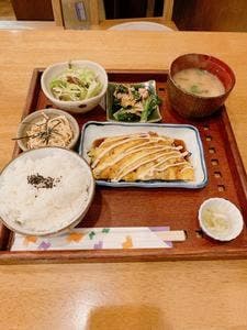 だいにんぐ 花和萌