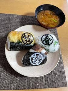 ごちそう焼むすび おにまる 大須店